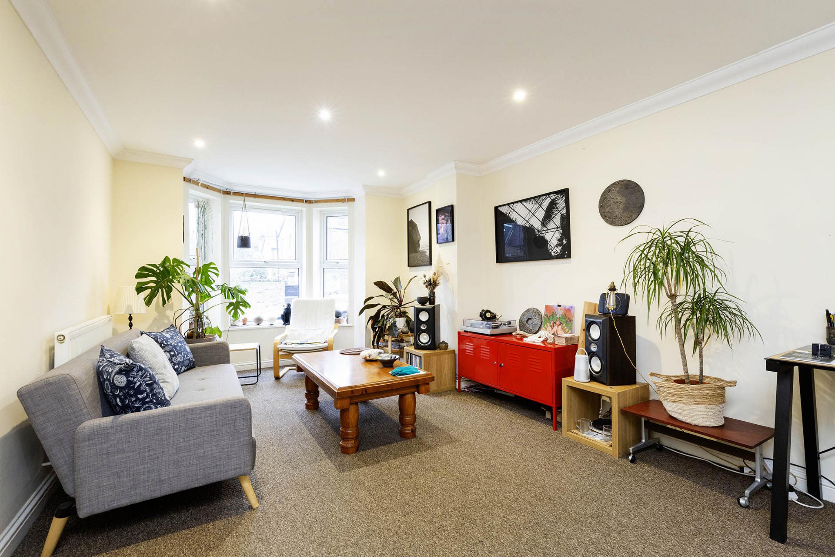 4 bedroom house located a short walk to Stoke Newington Station  Listria Park, Stoke Newington N16